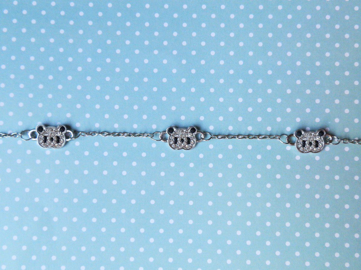 Pulseira com pingente de urso Panda