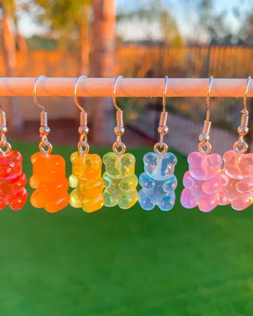 brinco de gummy bear